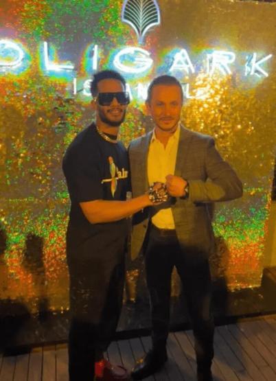 Mısırlı ünlü sanatçı Mohamed Ramadan Kuruçeşmede 5 bin dolar hesap ödedi