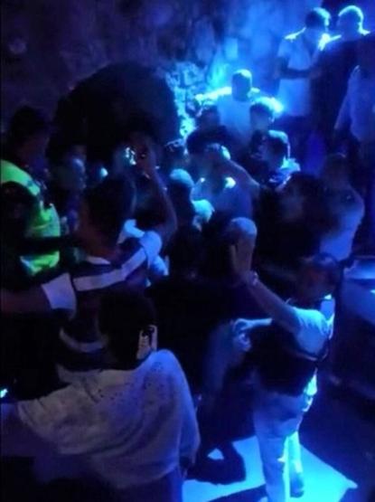 Sibal Can konserinde ortalık karıştı