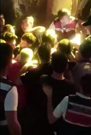 Sibal Can konserinde ortalık karıştı