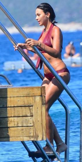 Tuvana Türkay ile İzzet Antebi tatilde