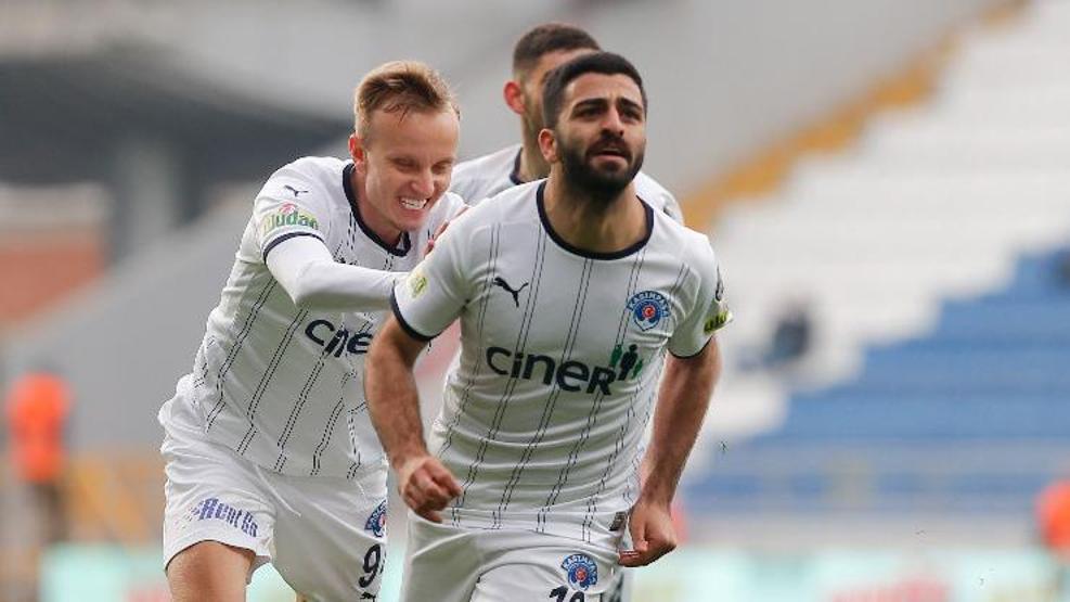 Galatasaraydan Umut Bozoka bir teklif daha