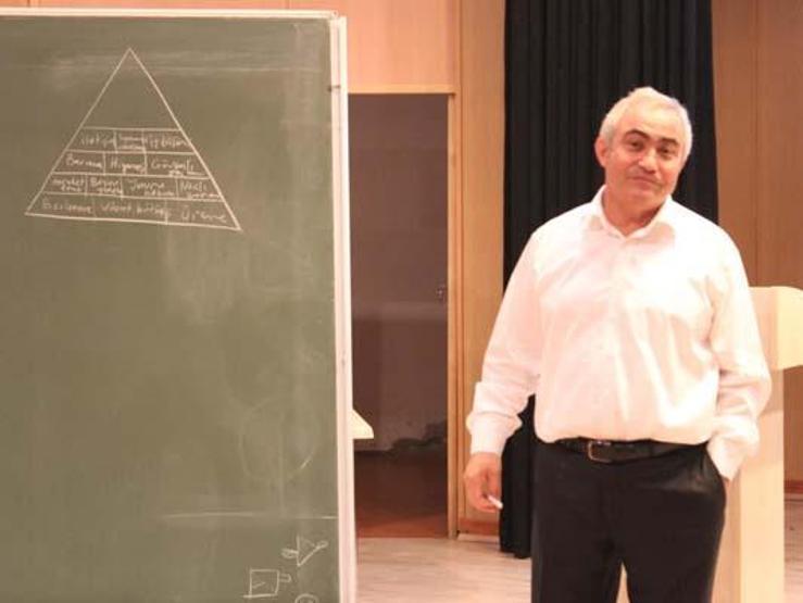 Eğitimci Nazmi Arıkan cinayetinde, savcıdan 3 kritik soru