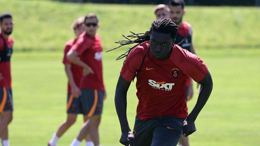Galatasarayda Gomisin ayrılığına şartlı izin