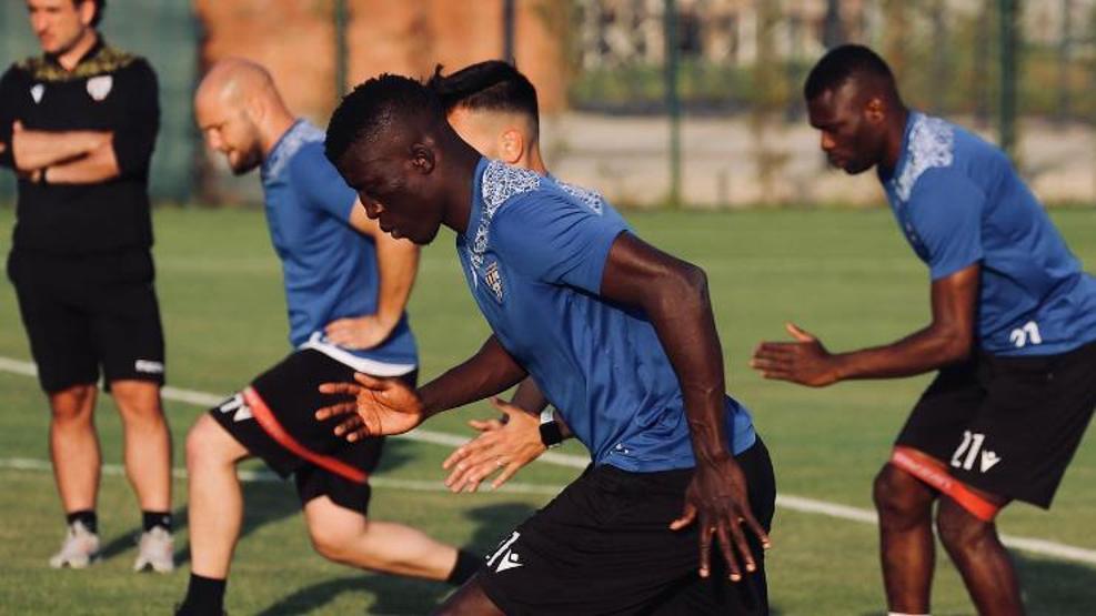 Beşiktaş Philippe Keny için resmi teklif yaptı
