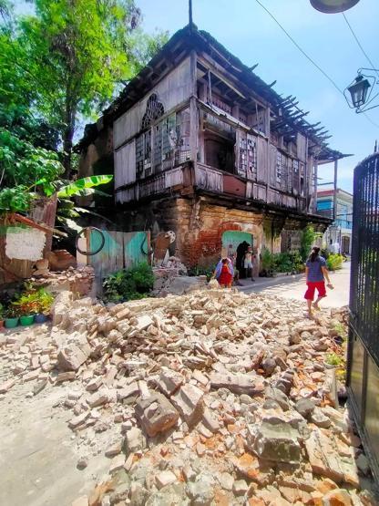 Filipinler, 7 büyüklüğünde depremle sarsıldı: En az 2 ölü