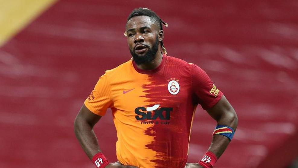 Galatasarayda Luyindama gerçeği 11 ismin bileti kesildi