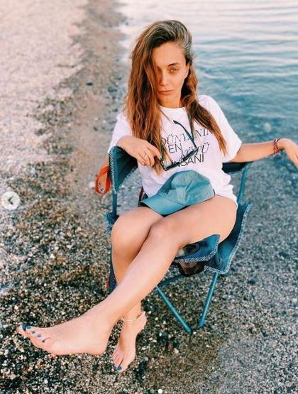 Damla Sönmezden tatil pozları