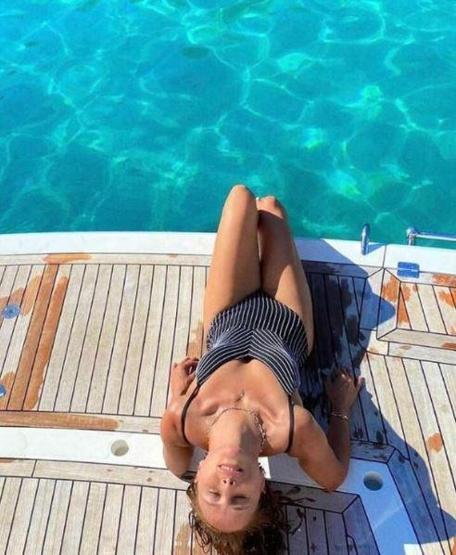 Burçin Terzioğluna beğeni yağdı