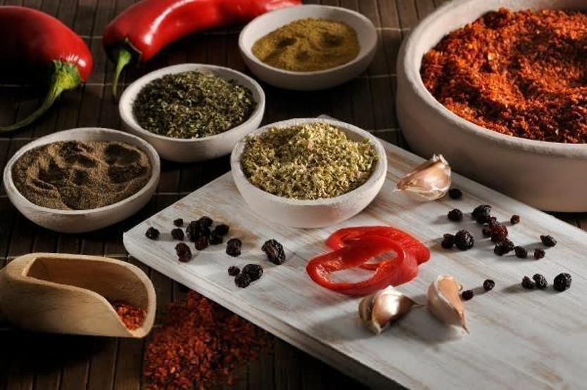 Bu besinler kansere geçit vermiyor Anti-Kanser tabakta neler olmalı Baharatından sütüne uzman isim tek tek anlattı
