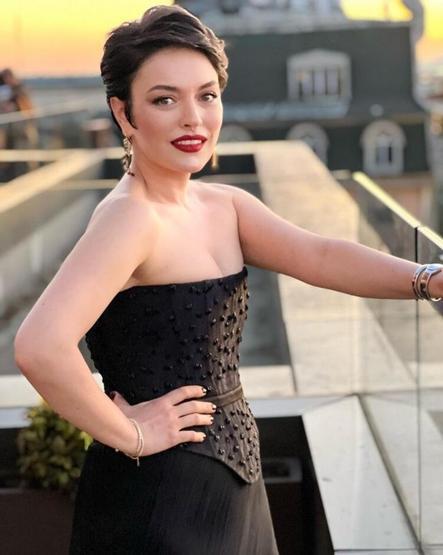 Ezgi Molaya bir suç duyurusu daha