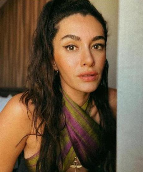 Hande Doğandemirin yüzüne ne oldu