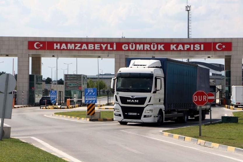 Hamzabeylide 20 kilometrelik TIR kuyruğu