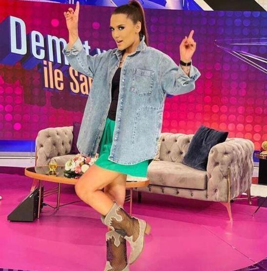 Demet Akalına Ömür Gedik ve Müjde Ardan tepki