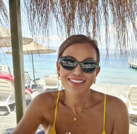 Serap Paköz son hali ile şaşırttı Adeta bambaşka biri oldu