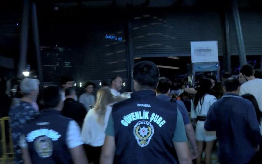 Kenan Doğulu konserine polis baskını