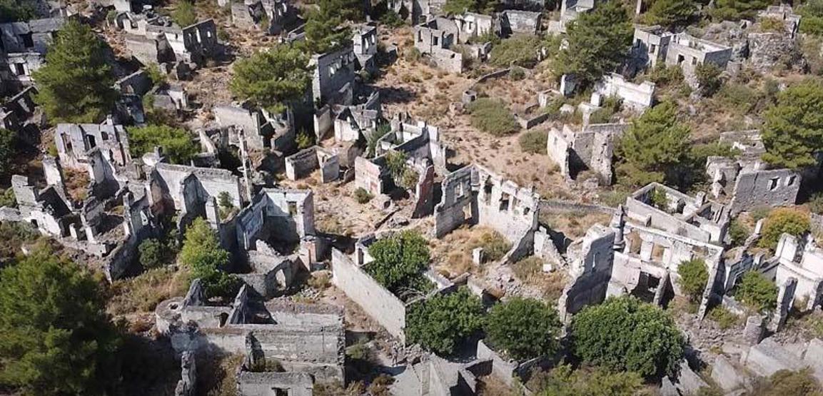 Muğlanın hayalet köyü, havadan görüntülendi