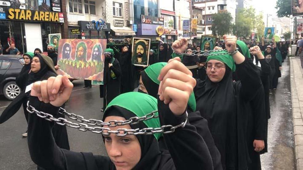 Karsta binlerce kişi Kerbela şehitleri için yürüdü