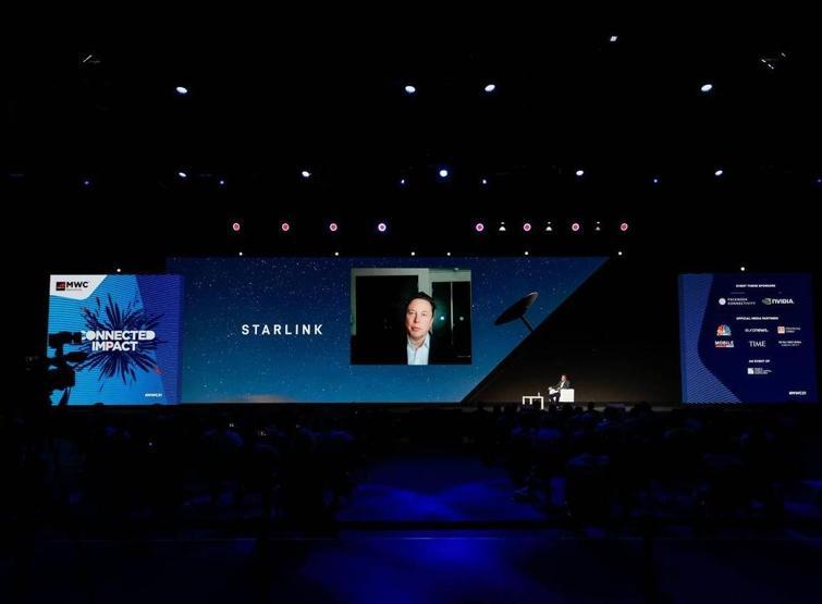 SpaceXin 900 milyon dolarlık Starlink talebine ret