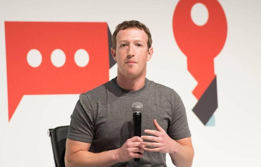 Metanın sohbet robotu: Zuckerberg insanları sömürüyor
