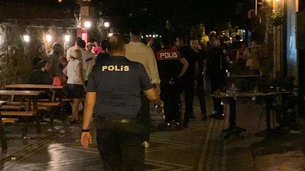 Kadıköy’de kafede kadın cinayeti: Kurşun yağdırdı