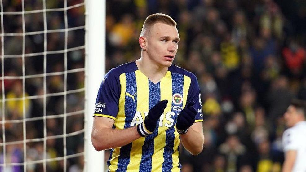 Fenerbahçede Szalai giderse Nino gelecek