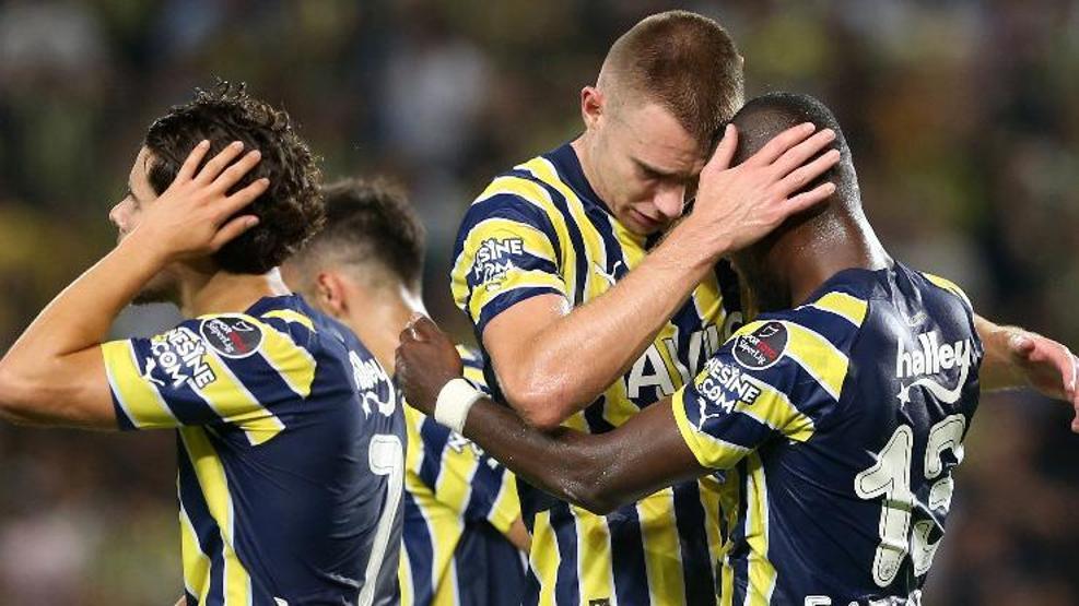 Fenerbahçede Szalai giderse Nino gelecek
