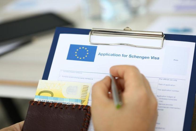 Schengen çilesi bezdirdi