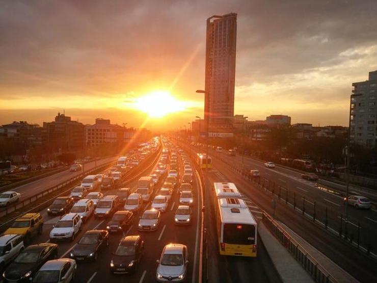 Trafikte yeni dönem Bunu yapmayan yola çıkamayacak....