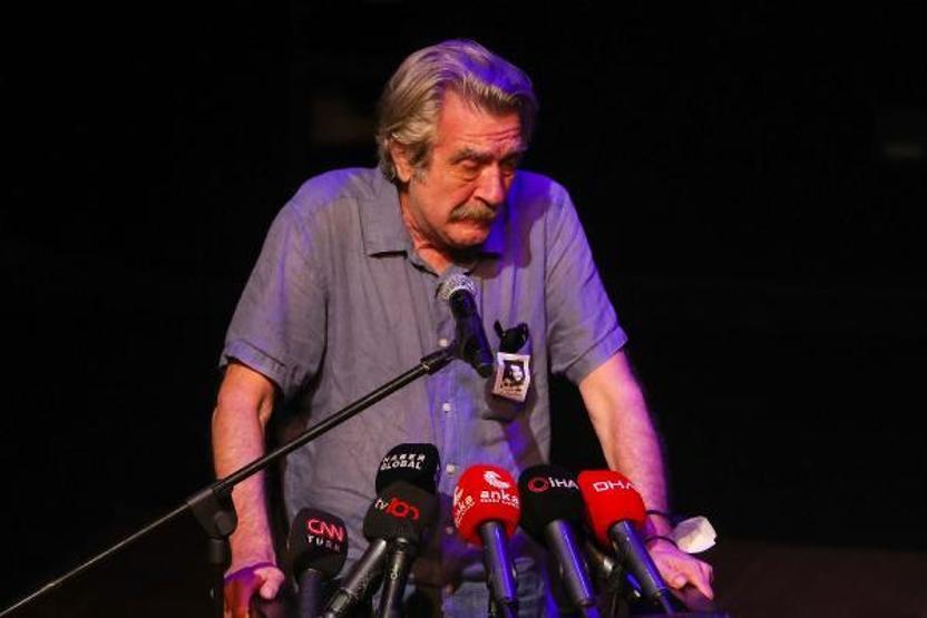 Civan Canovaya veda Usta oyuncu Civan Canova son yolculuğuna uğurlandı Cenazeye ünlü isimler akın etti