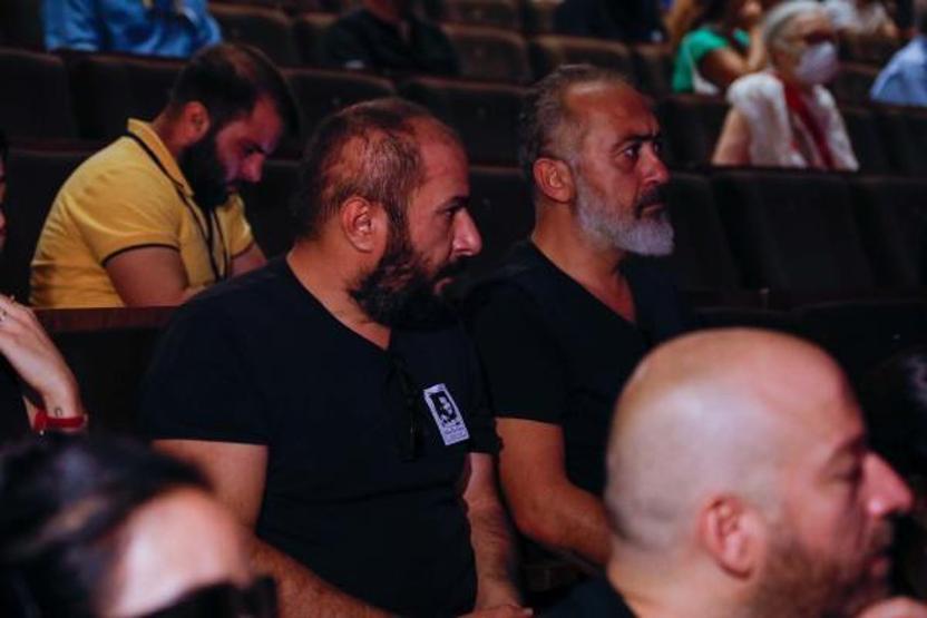 Civan Canovaya veda Usta oyuncu Civan Canova son yolculuğuna uğurlandı Cenazeye ünlü isimler akın etti