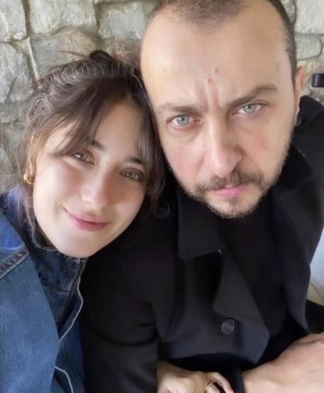 Hazal Kaya ayrılık iddialarına böyle tepki verdi