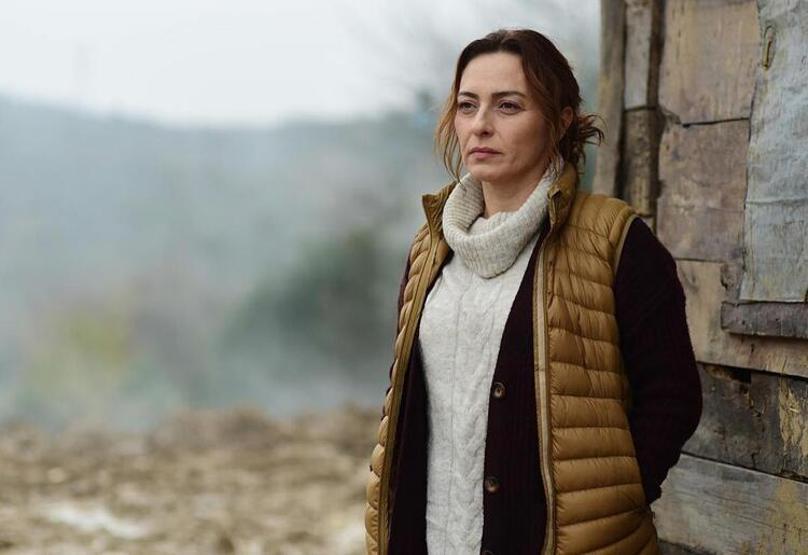 Ayça Bingöl imaj değişikliğine gitti
