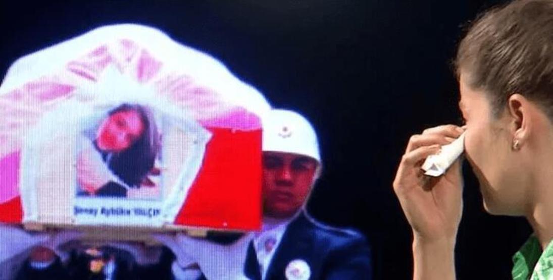 Burcu Biricik ilk kez anlattı: Abim benim okumam için okumadı