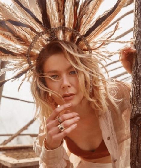 Burcu Biricik ilk kez anlattı: Abim benim okumam için okumadı