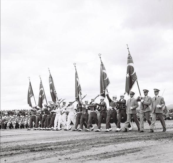 MSBden 30 Ağustos paylaşımı: 1966 kutlamalarından görüntüler