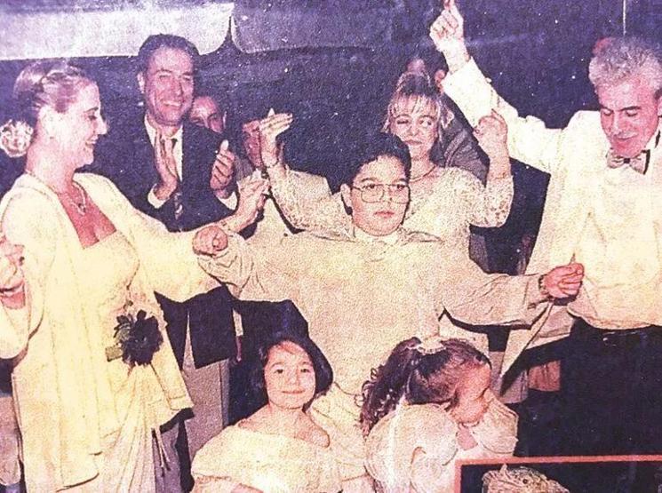 “Türkiyem” şarkısı ile bir döneme damgasını vurdu... Müşerref Akay şimdi ne yapıyor