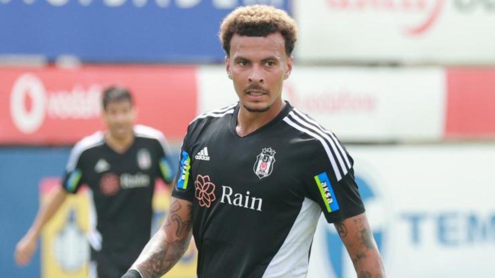 Vodafone Parkta Dele Alliye özel karşılama