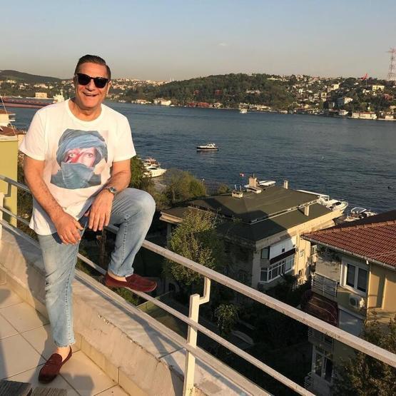 Mehmet Ali Erbil yaptığı davranışla şaşırttı