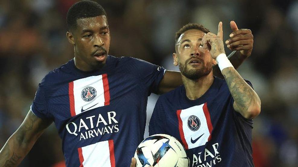 Chelsea transferin son gününde Neymarı istiyor