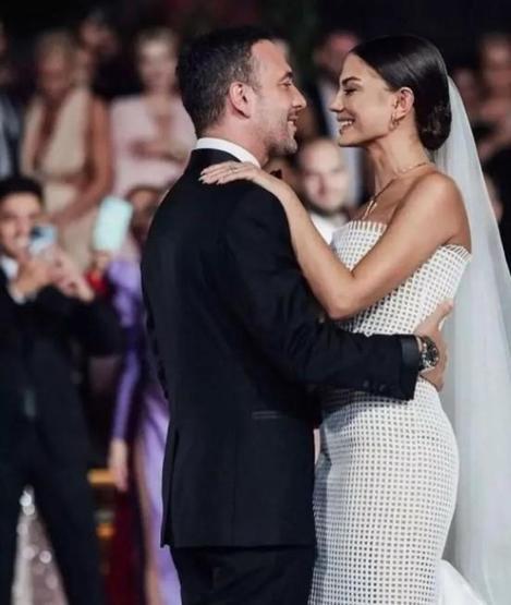 Kayınvalidesinden Demet Özdemire nikah sonrası ilk mesaj