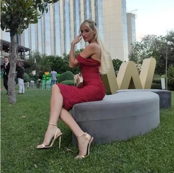 Didem Soydan bikinili pozuyla dudak uçuklattı