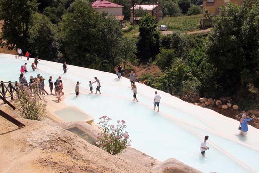 Göksu travertenleri Giresunun Pamukkalesi oldu