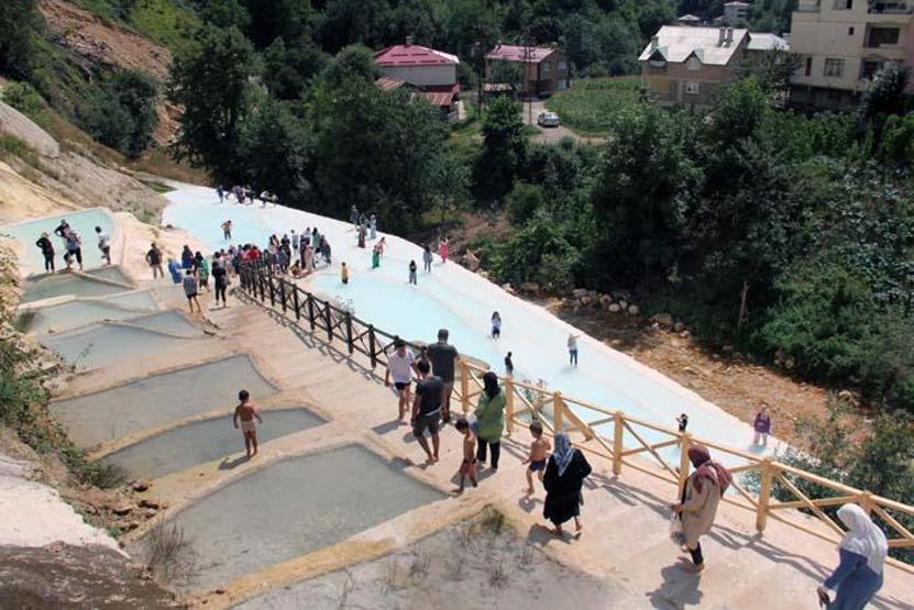 Göksu travertenleri Giresunun Pamukkalesi oldu