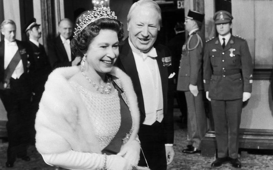 Kraliçe II. Elizabeth: 70 yılda 15 başbakan gördü