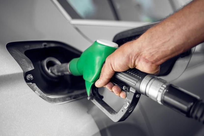 Petrol fiyatları neden düşüyor