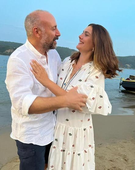 Bergüzar Korel ev halini takipçileriyle paylaştı