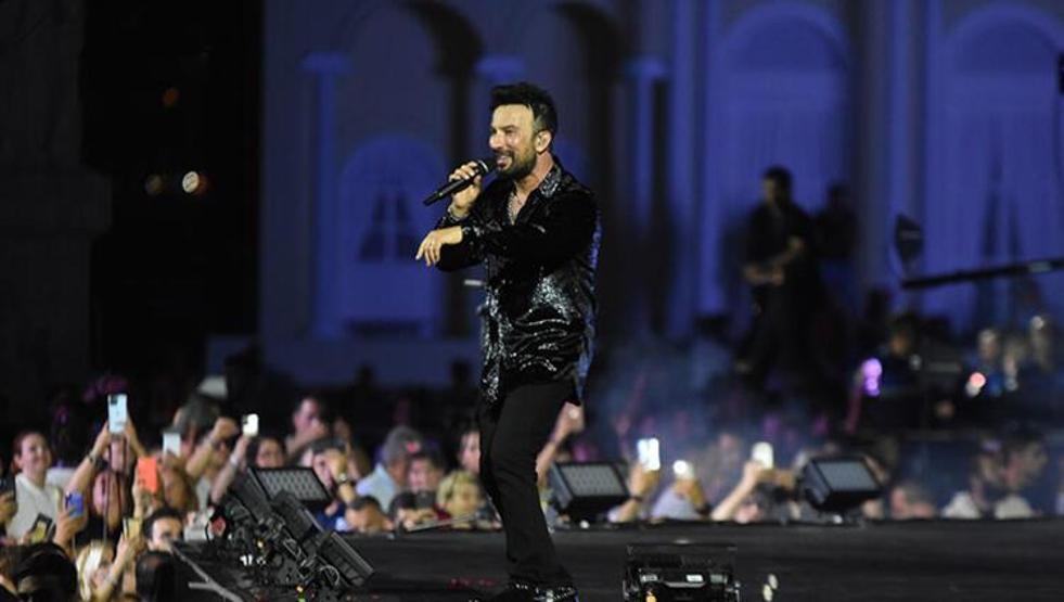 Tarkan, yüzbinlerce İzmirliyi coşturdu