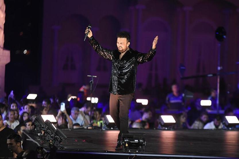 Tarkan, yüzbinlerce İzmirliyi coşturdu