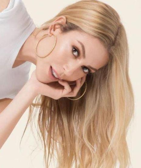 Sinem Kobal hastalığını açıkladı