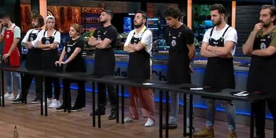 MasterChefte yarışmacılar şeflerin önünde birbirine girdi
